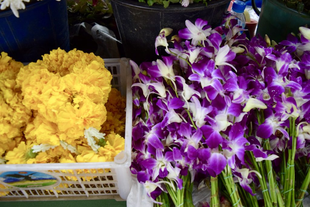 chiang mai market flowers