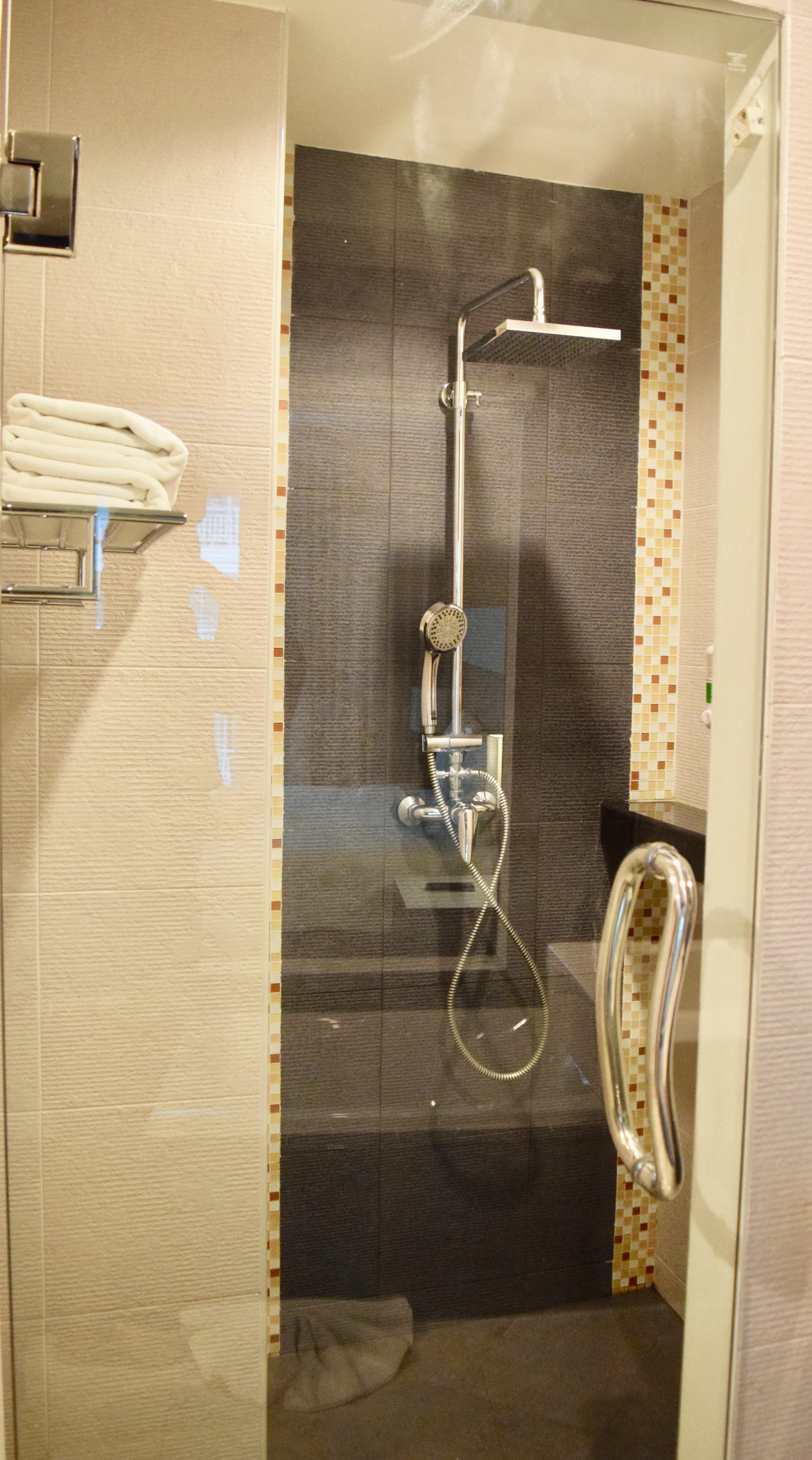 shower at chanalai hillside resort